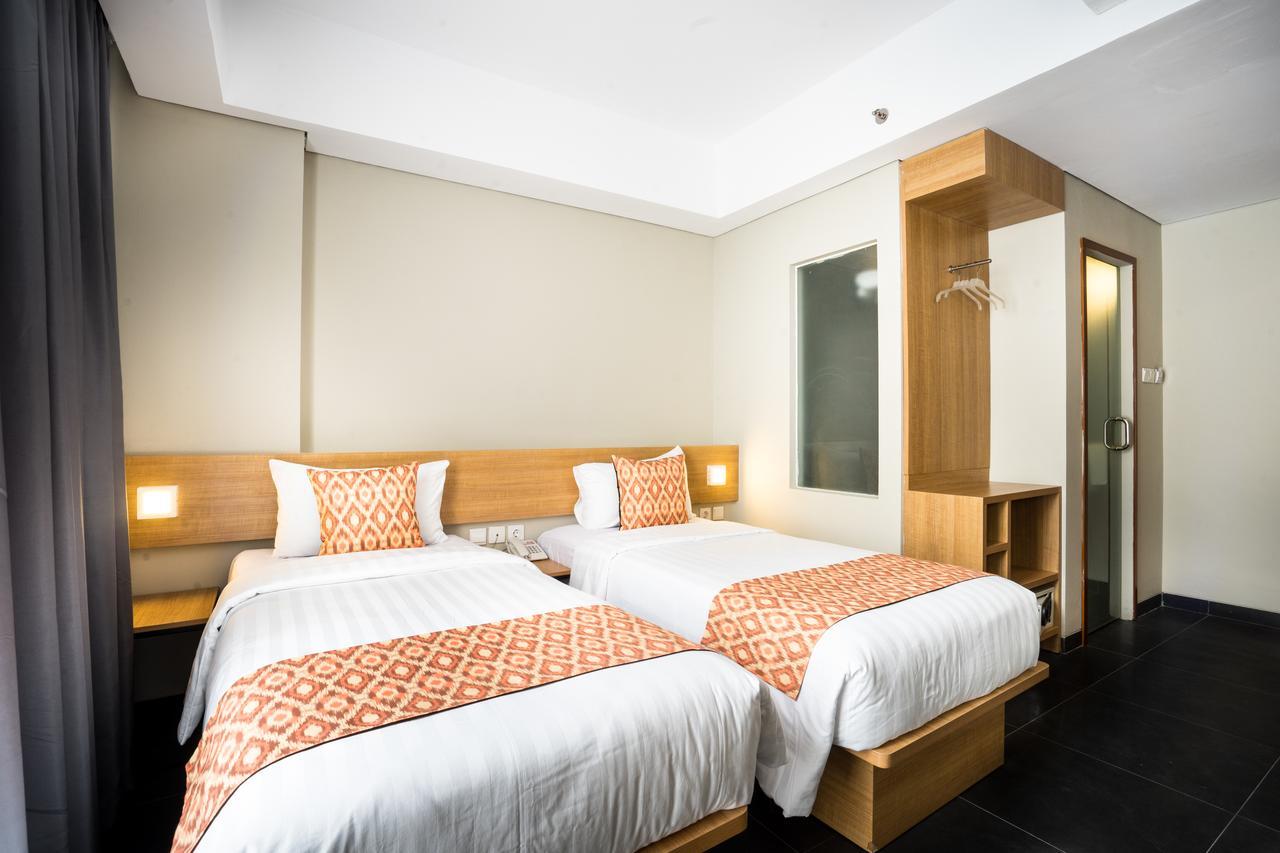 Maple Hotel Grogol Jakarta Eksteriør bilde