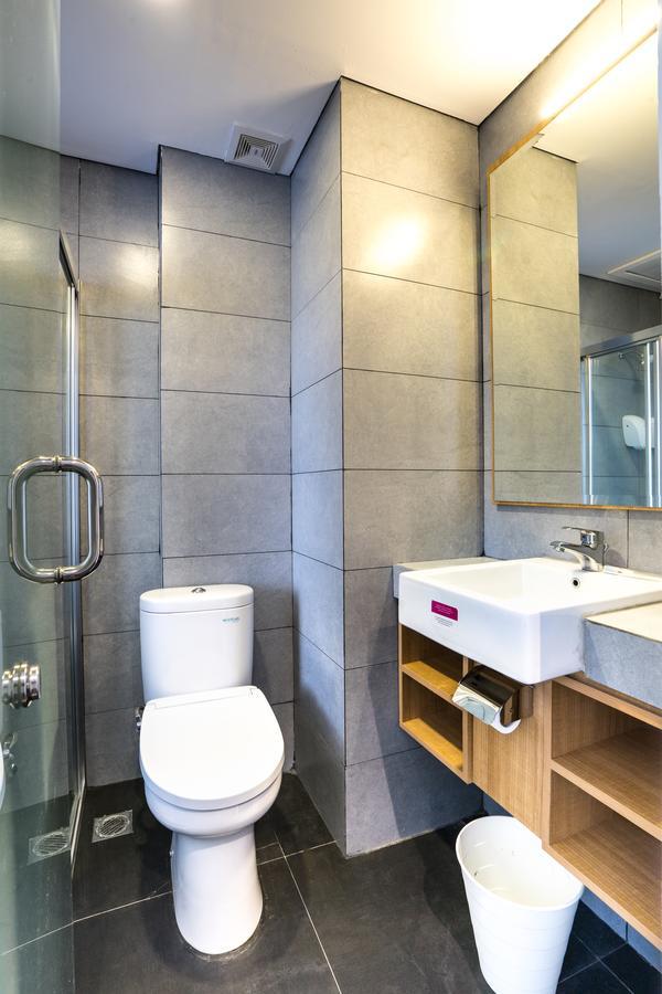 Maple Hotel Grogol Jakarta Eksteriør bilde